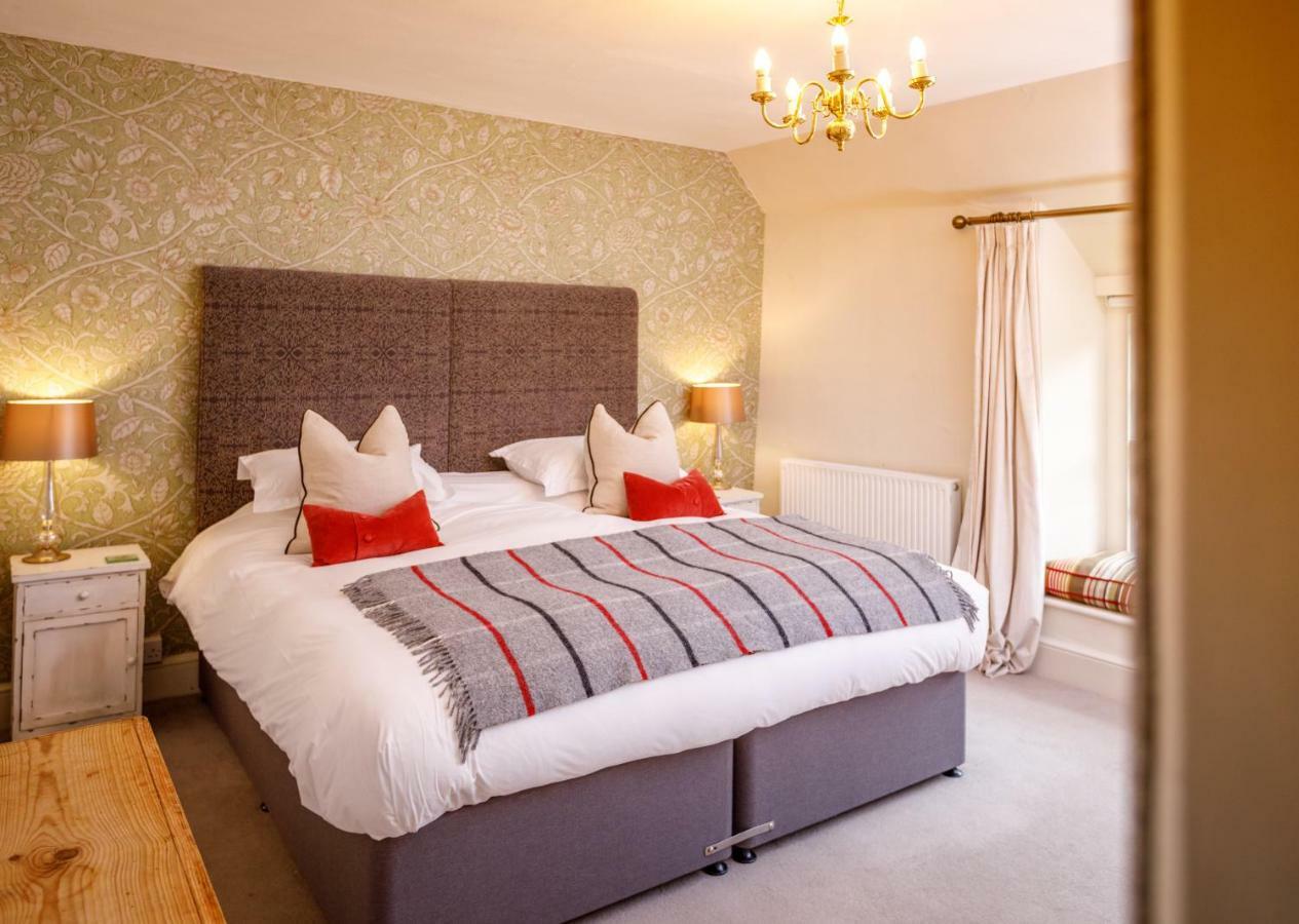 Trewornan Manor Bed & Breakfast Wadebridge Dış mekan fotoğraf